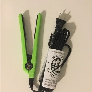 Mini pyt straightener